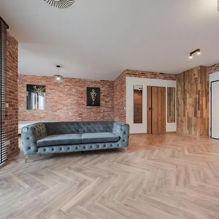 Loft & Glow Montownia *