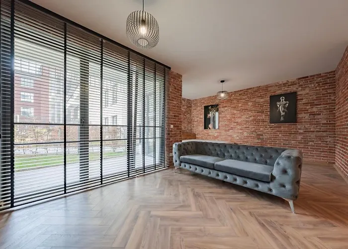 Loft & Glow Montownia Apartment Gdansk