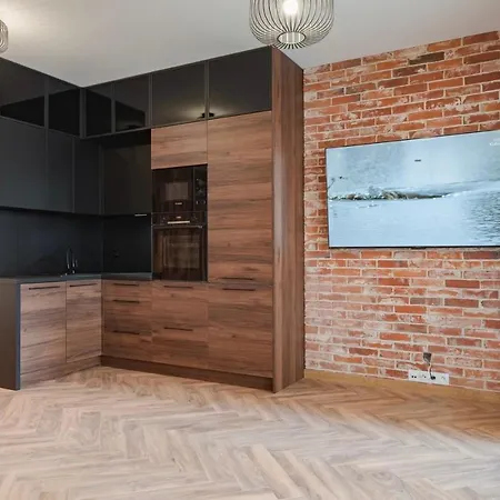 Апартаменты Loft & Glow Montownia